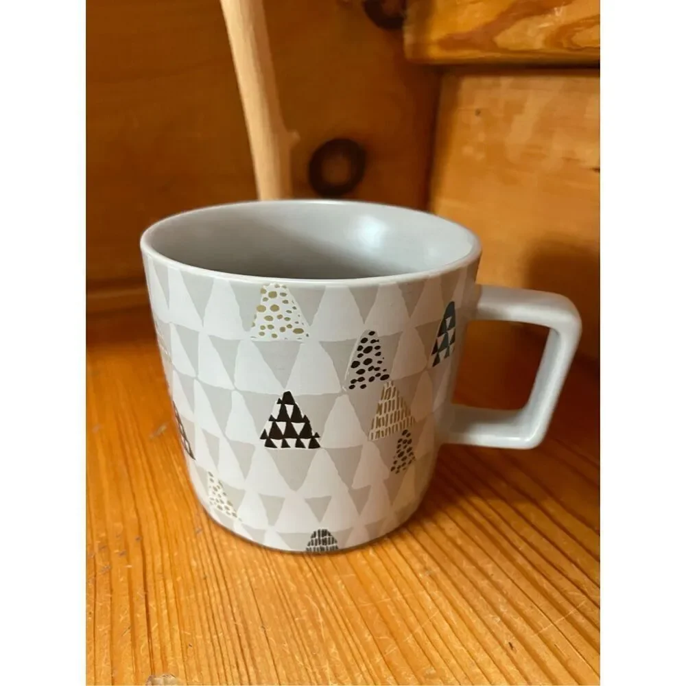 2016 Starbucks Gray Holiday Coffee Mug Cup